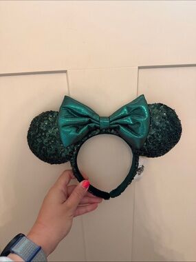 Disney Minnie Mouse Ears Emerald Green Sequins Edition Headband NWOT 1